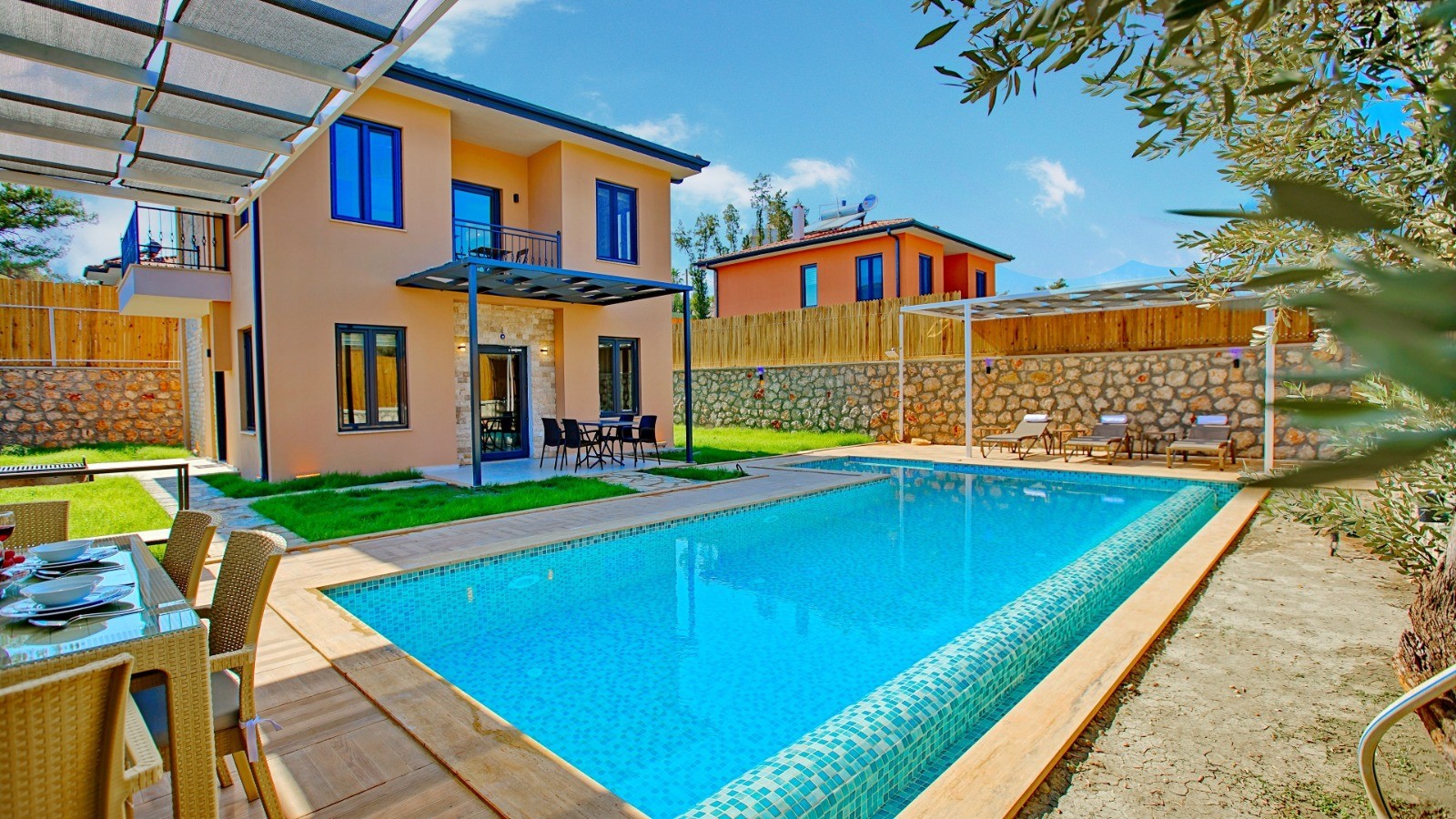 0-villa-hanem-kiralik-villa-ersan-3-1_316.jpg