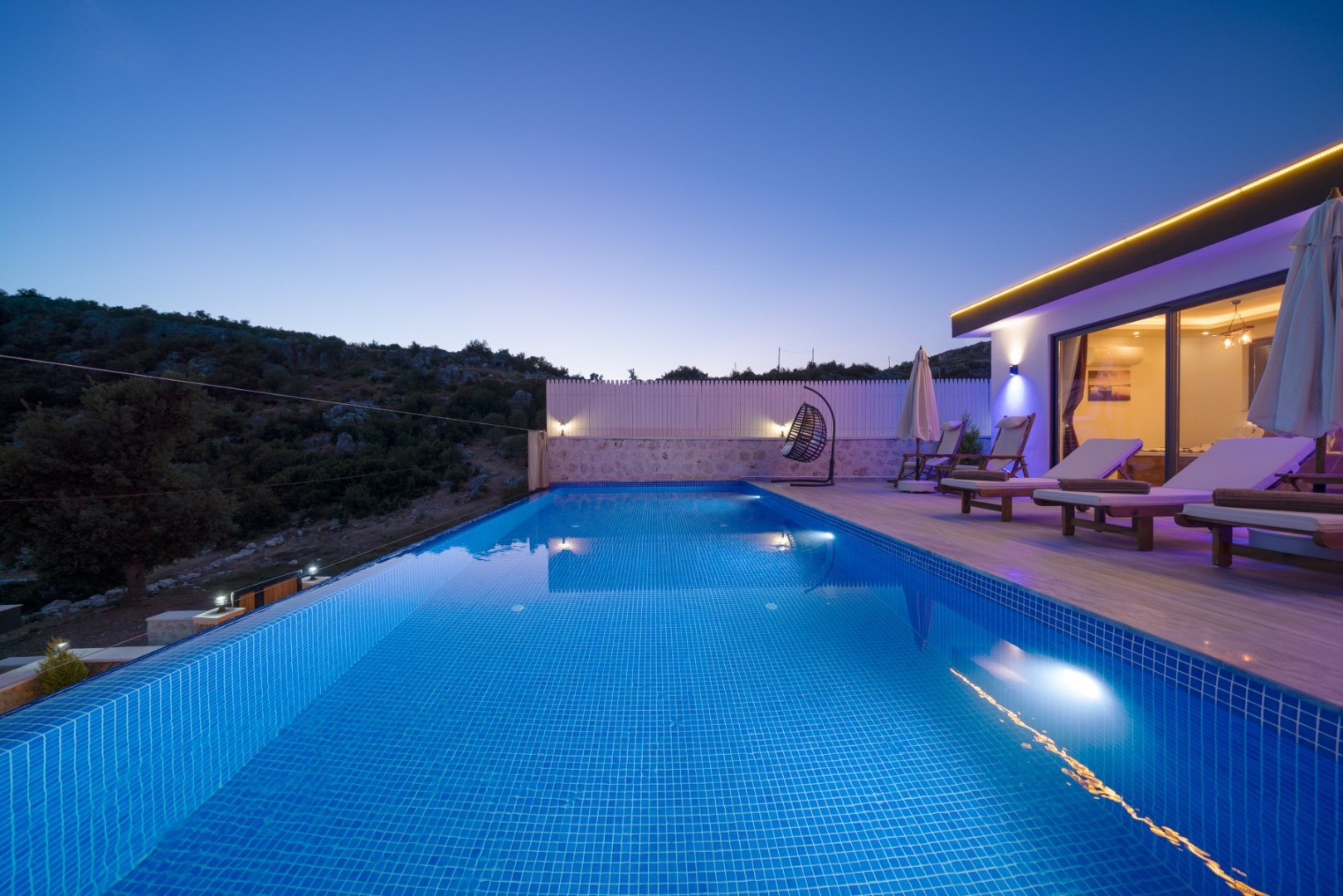 0-villahanem-aklar2-kiralik-villa-1_374.jpg