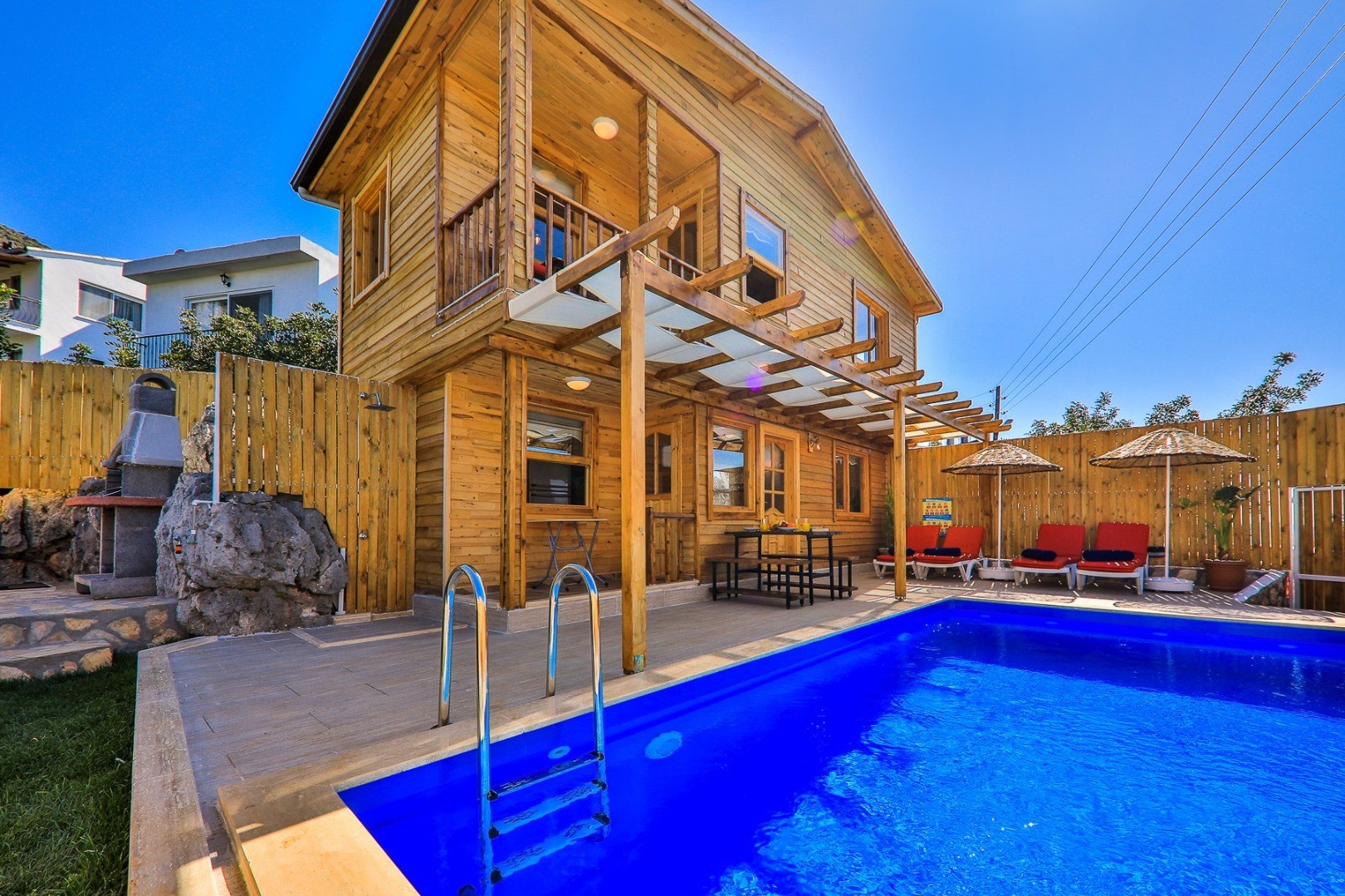 1-villa-hanem-kiralik-villa-atesim-34_329.jpg